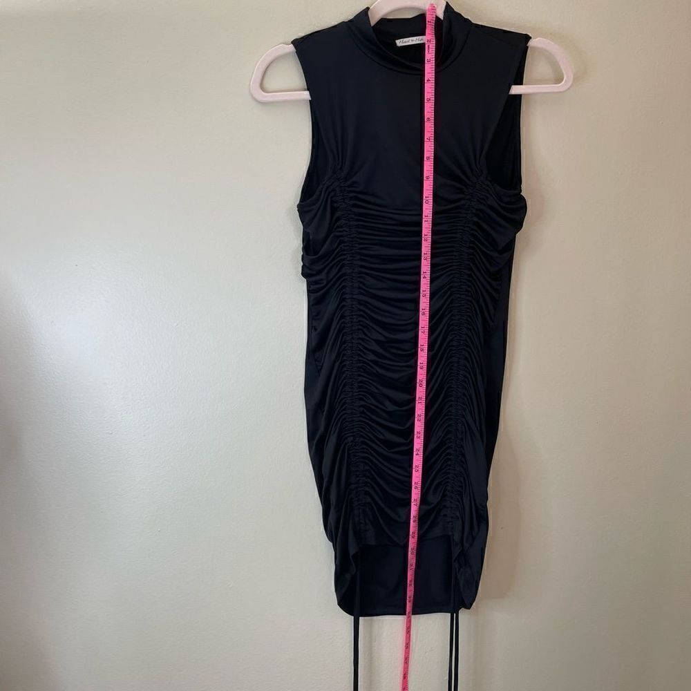 Heart N Hips| Small| Rouched| Bodycon| Mini| Has lots of stretch - Picture 2 of 14